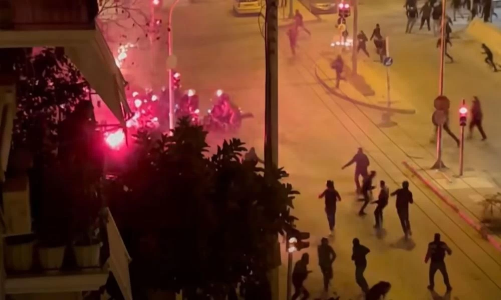 Συνελήφθη μέλος αναρχικής ομάδας για τον ξυλοδαρμό του αστυνομικού!